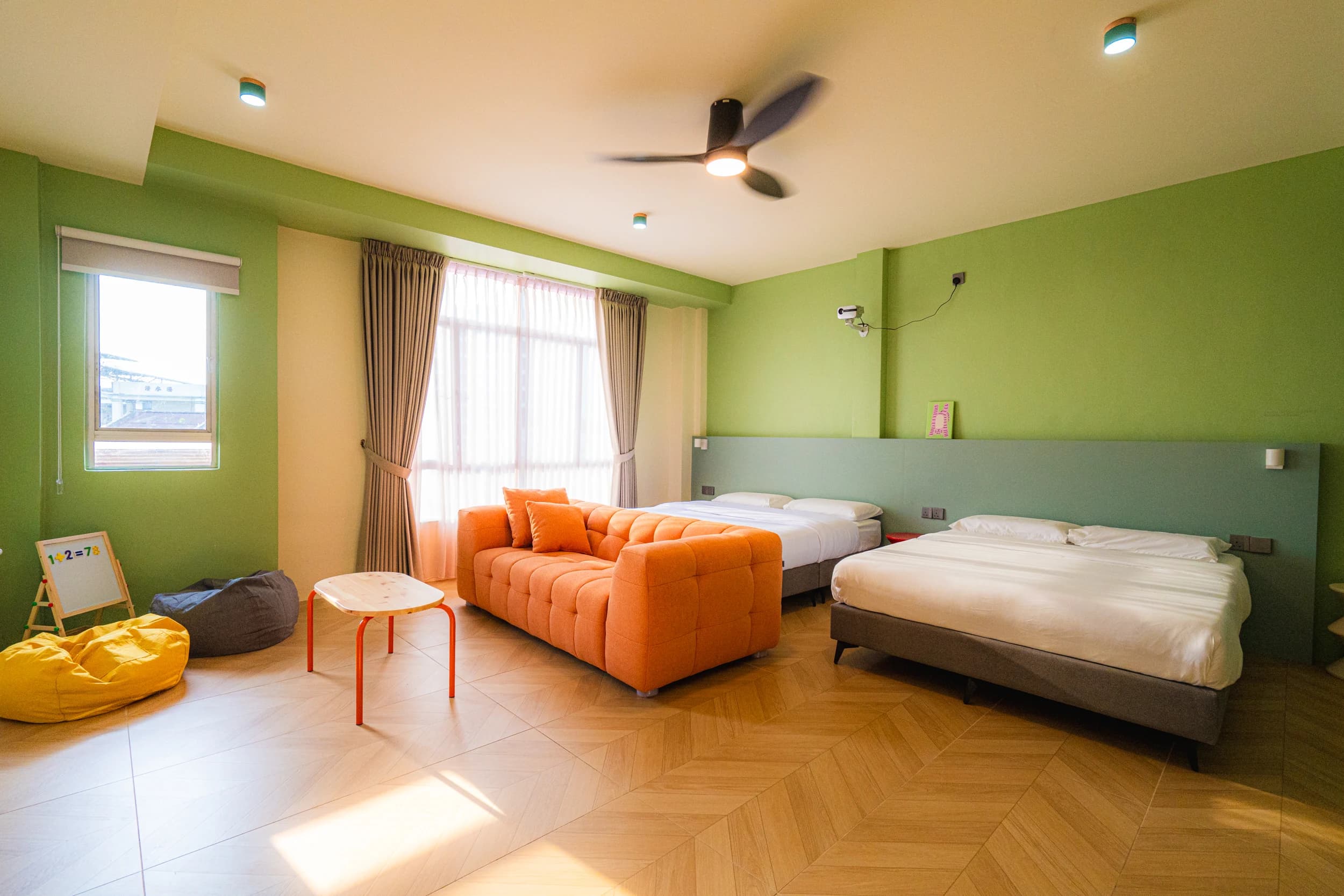 Green Family Suite — Photo 4