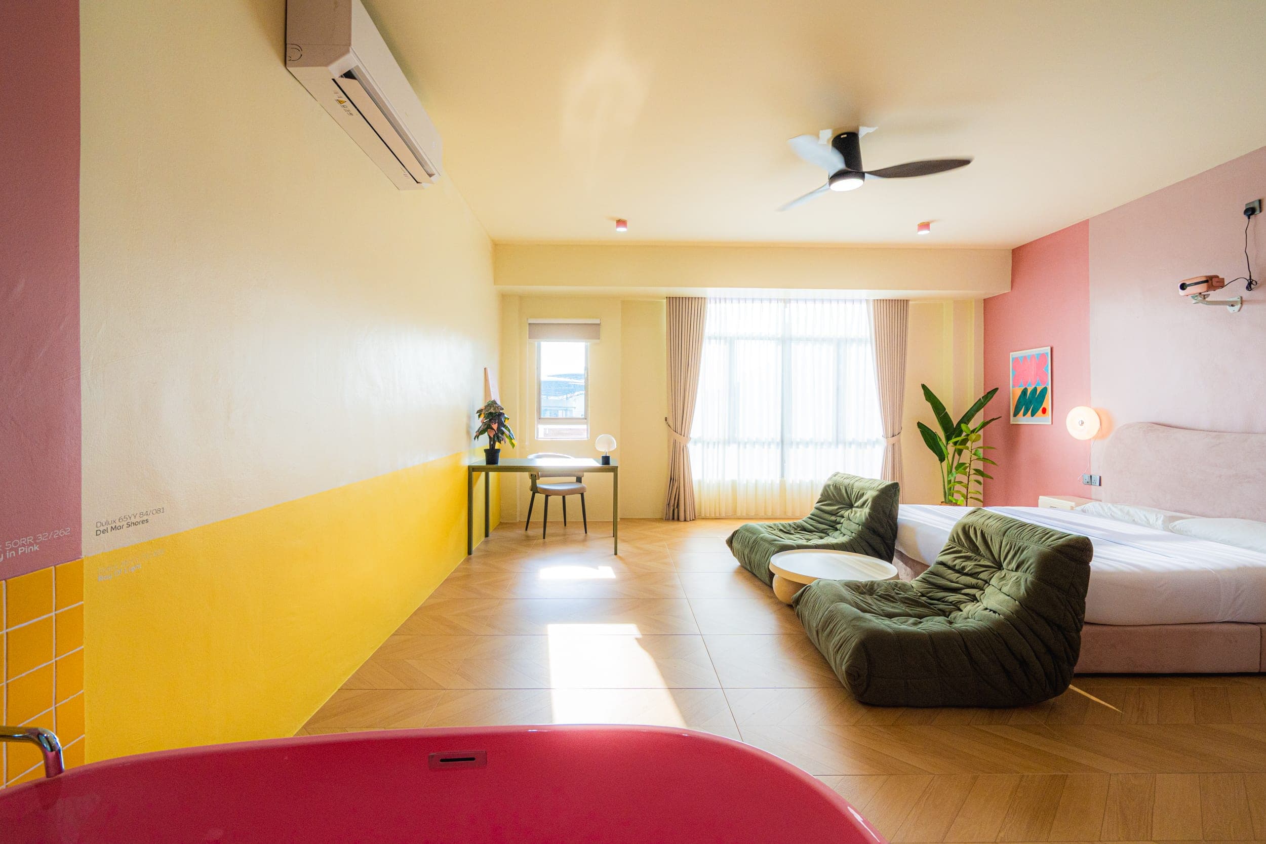 Pink Suite — Photo 5