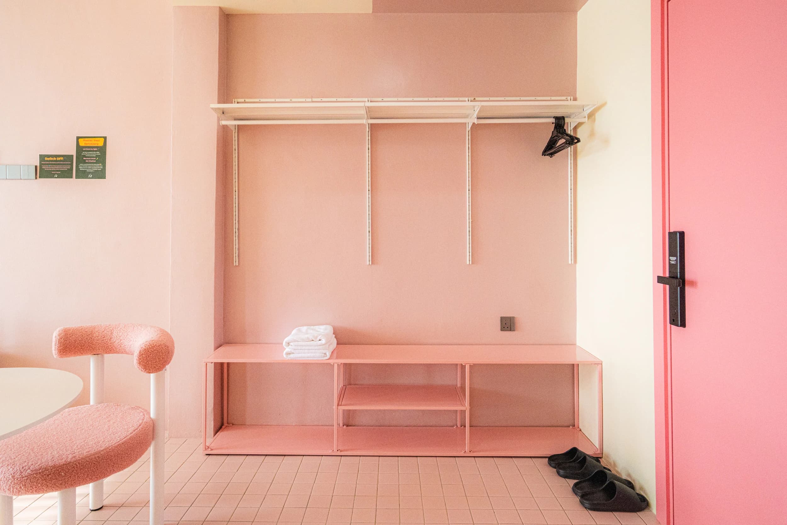 Pink Suite — Photo 7