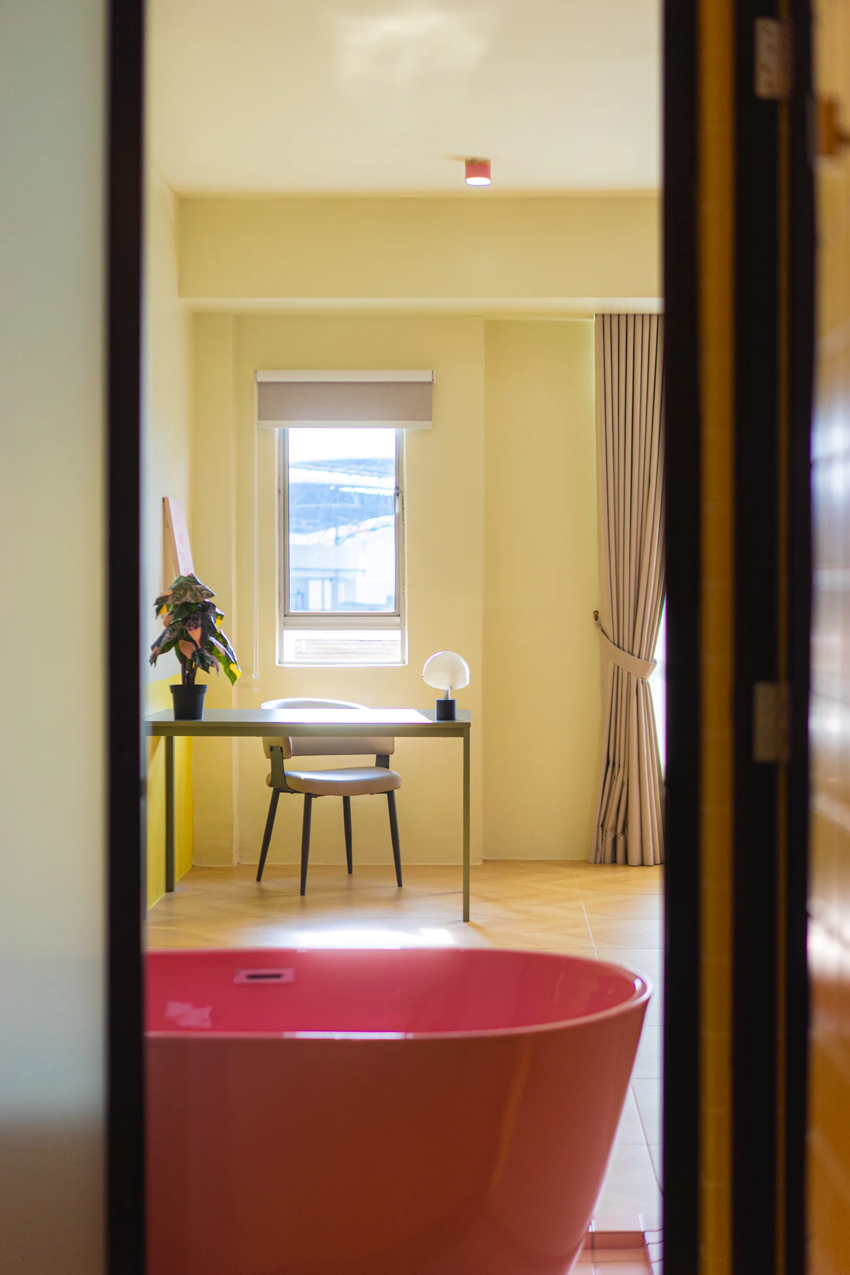 Pink Suite — Photo 15
