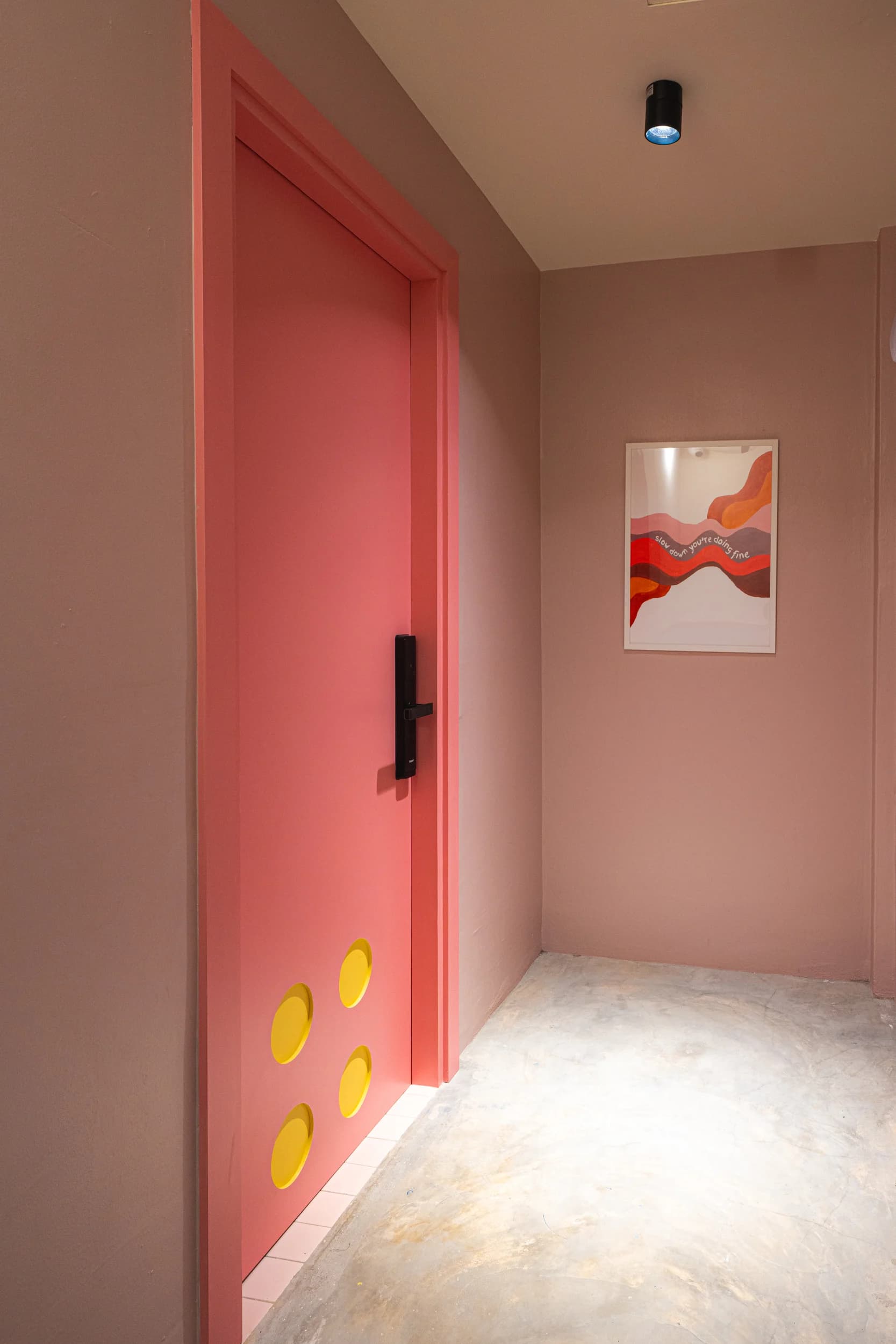 Pink Suite — Photo 17