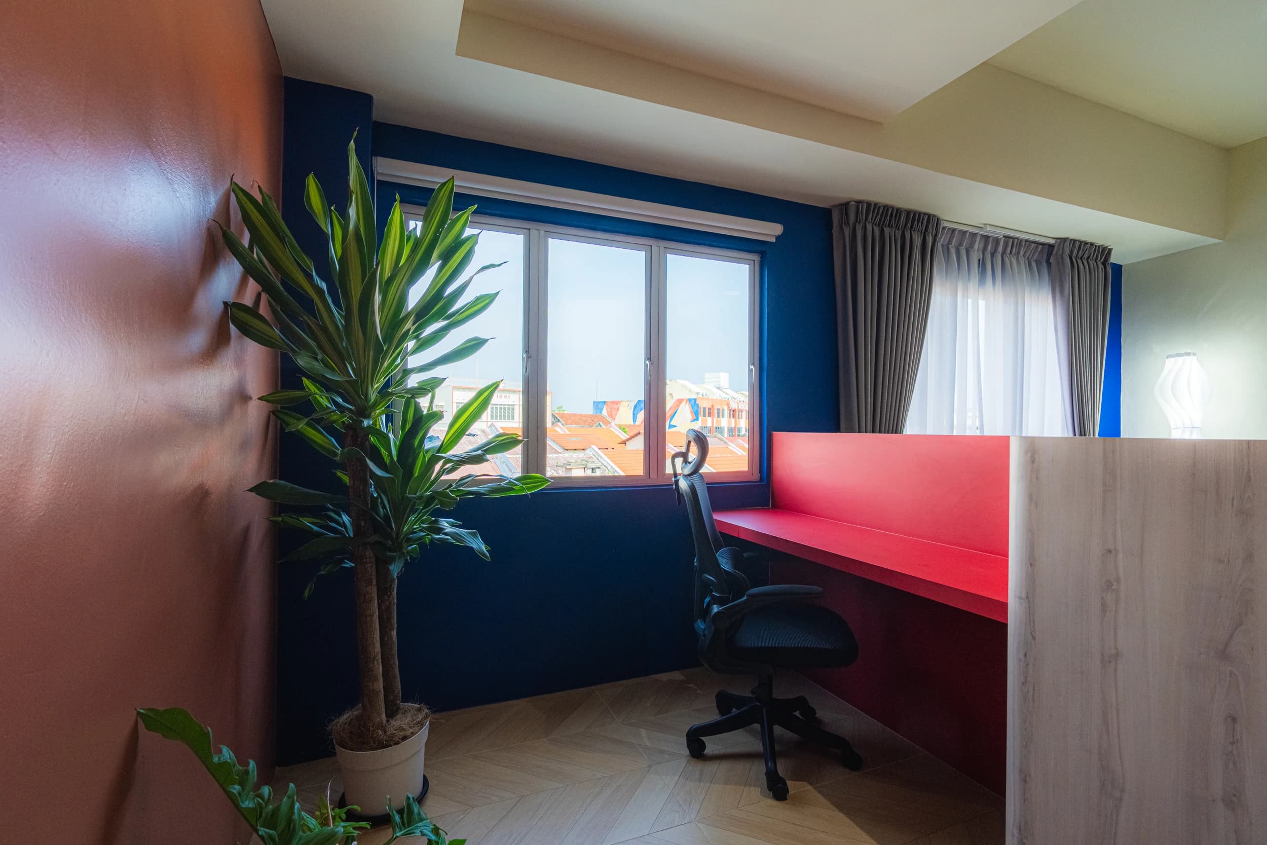 Blue Suite — Photo 14