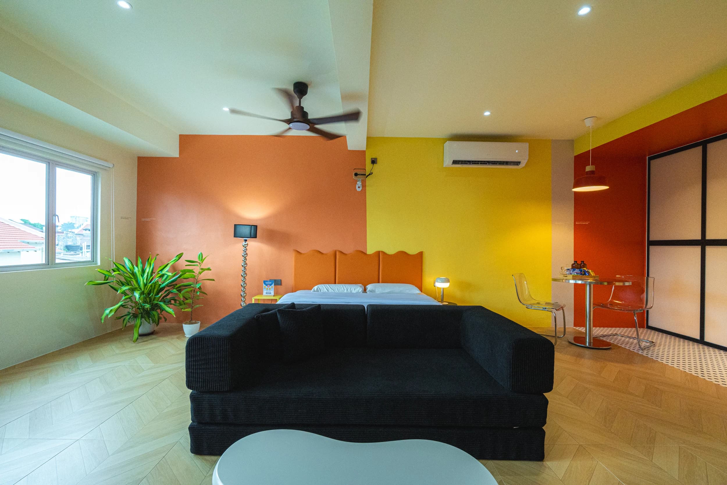 Orange Suite — Photo 7