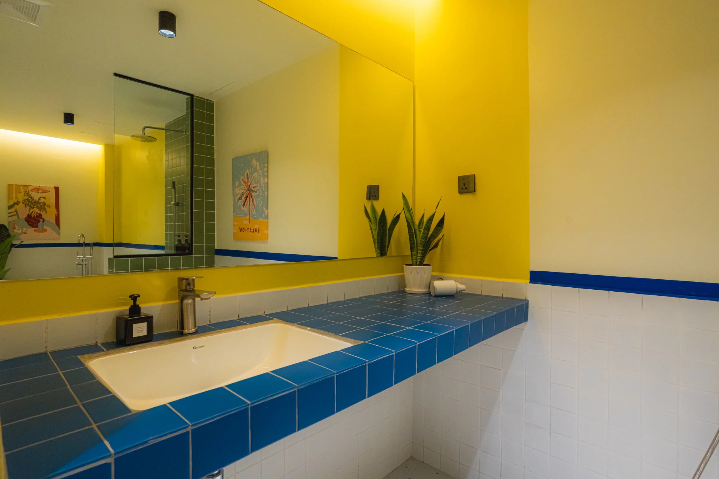 Grand Family Suite — Photo 12