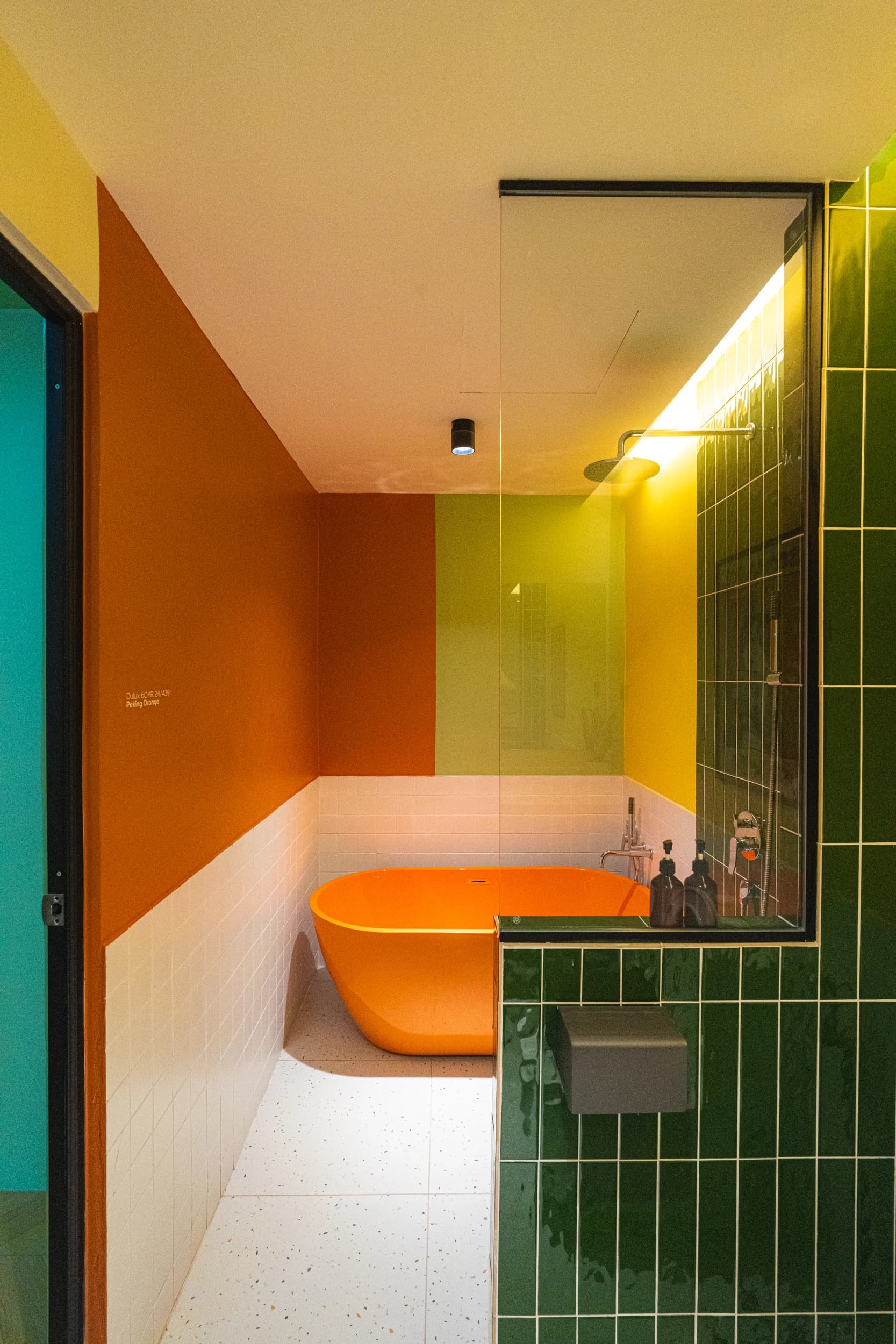 Green Family Suite — Photo 14
