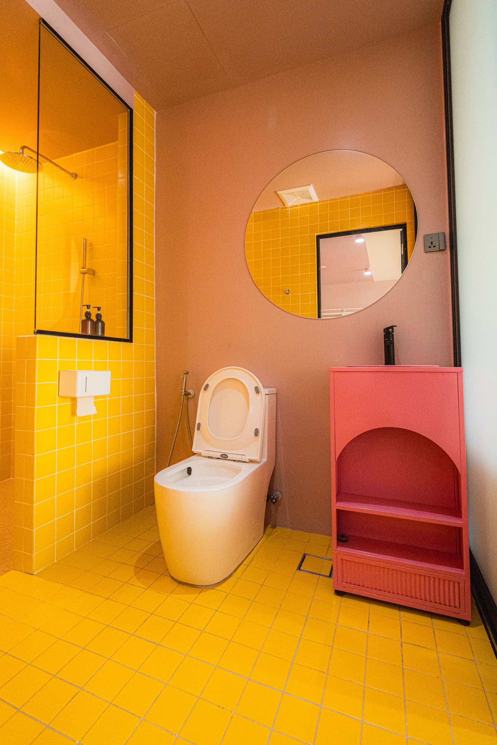 Pink Suite — Photo 11